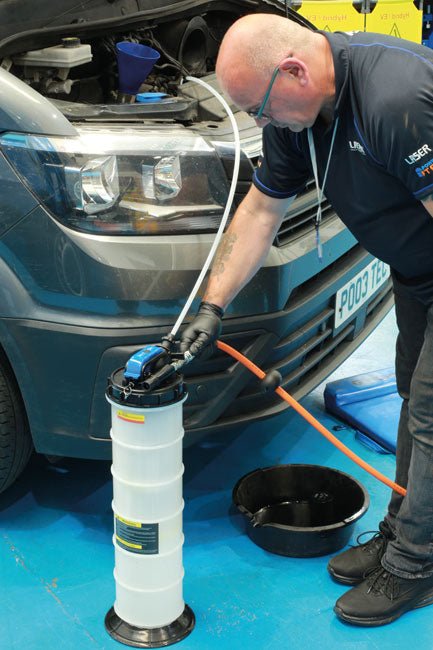 Laser Tools 9022 Manual/Pneumatic Fluid Extractor 10L Laser Tools