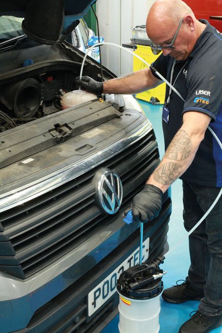 Laser Tools 9022 Manual/Pneumatic Fluid Extractor 10L Laser Tools