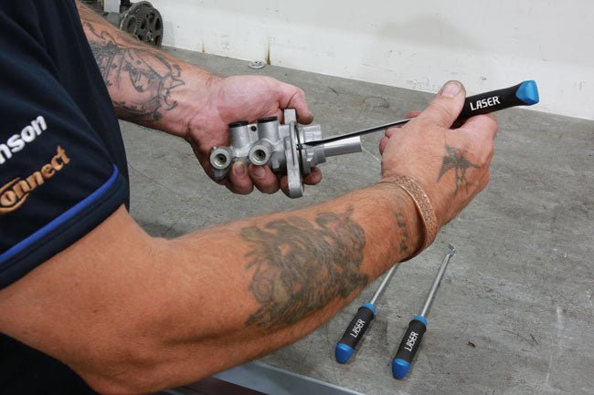 Laser Tools 9033 Seal Pick Set 3pc - 250mm Laser Tools