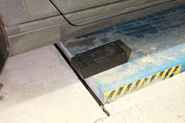 Laser Tools 9060 Universal Lifting Pad for Short Platform Lift - 200 x 100 x 25mm - 1pc Laser Tools