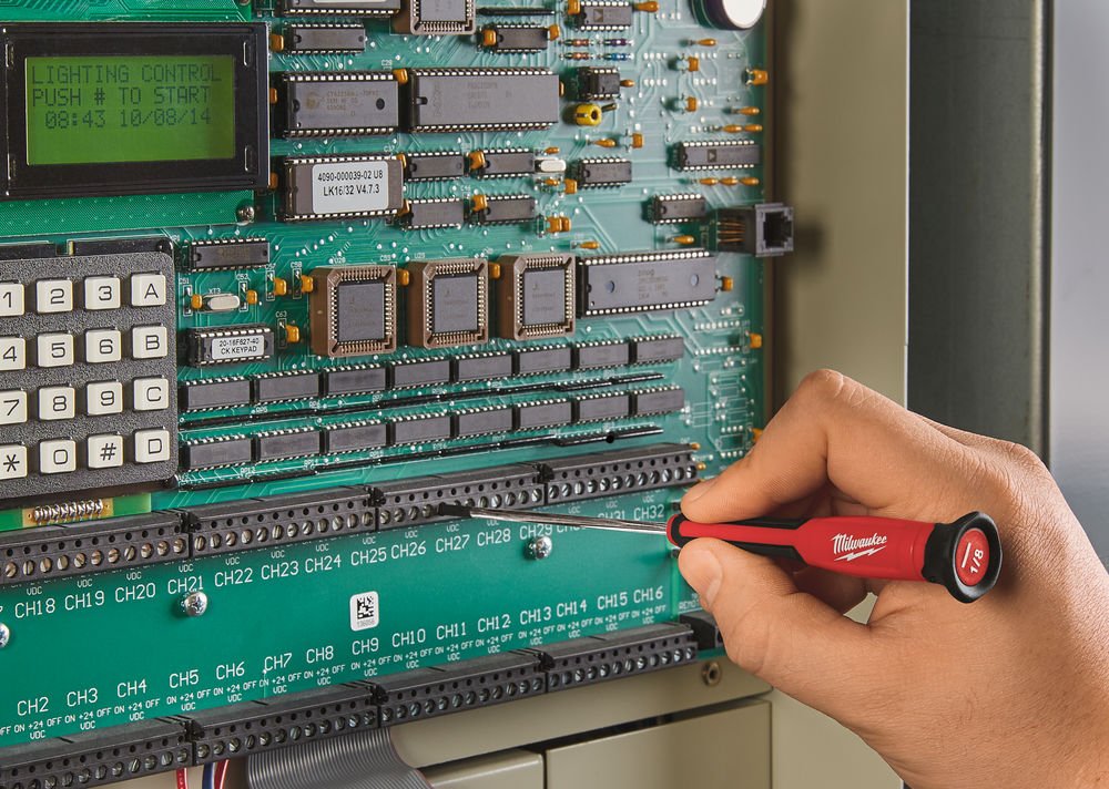 Milwaukee Precision Screwdriver Set 6pc Pozi & Slotted 4932471869 Milwaukee