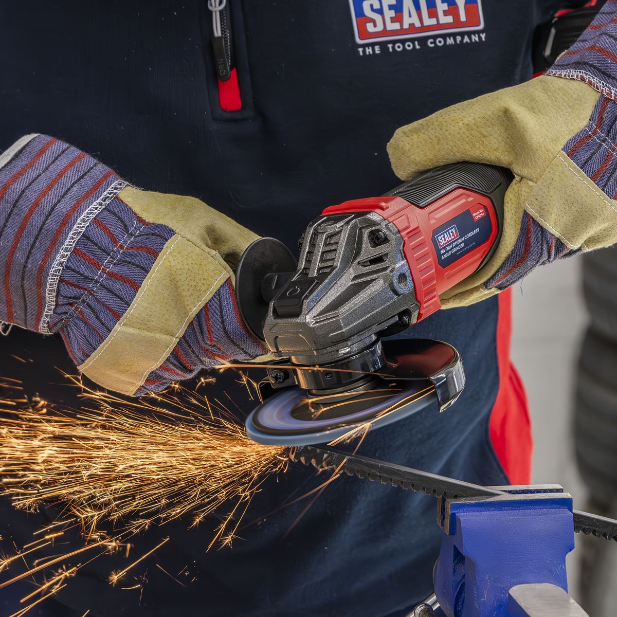 Sealey CP401LI 115mm Cordless Angle Grinder 18V 3Ah - Red Sealey