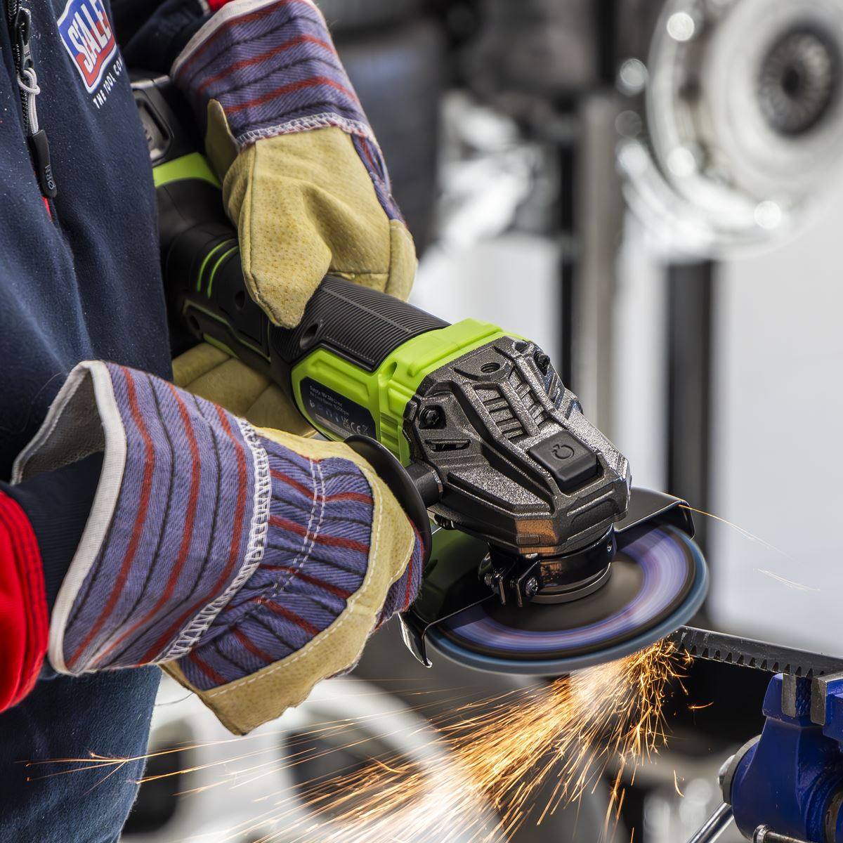 Sealey CP401LIHV 18V 3Ah 115mm Cordless Angle Grinder - Green Sealey