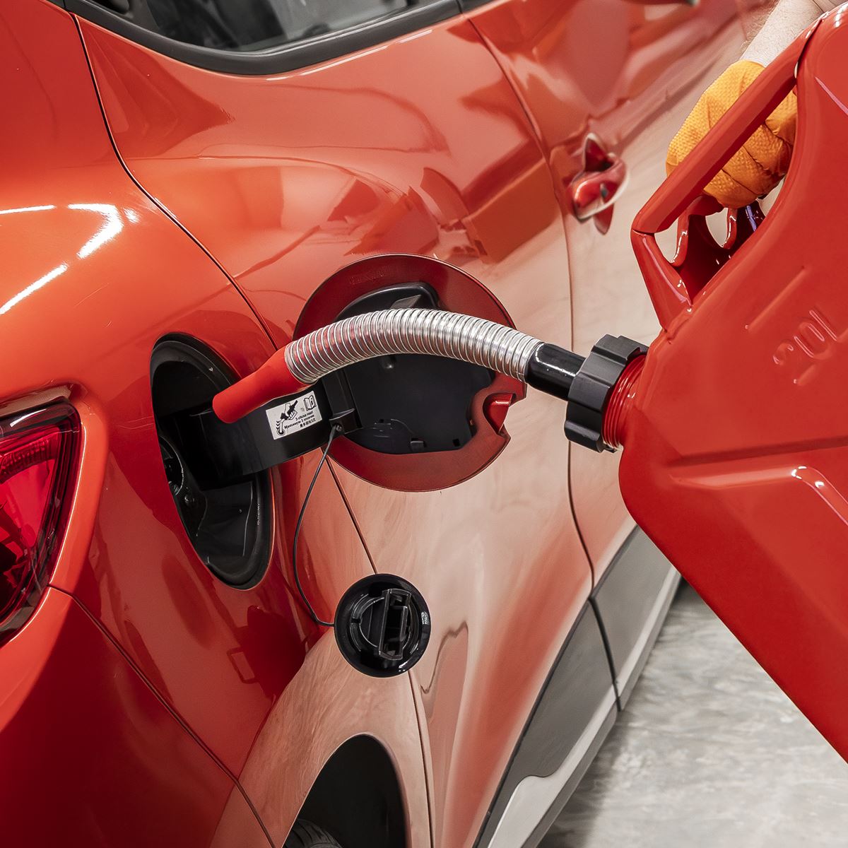 Sealey JC1SCR Flexi Pouring Spout for Screw Cap Jerry Cans - Red Sealey