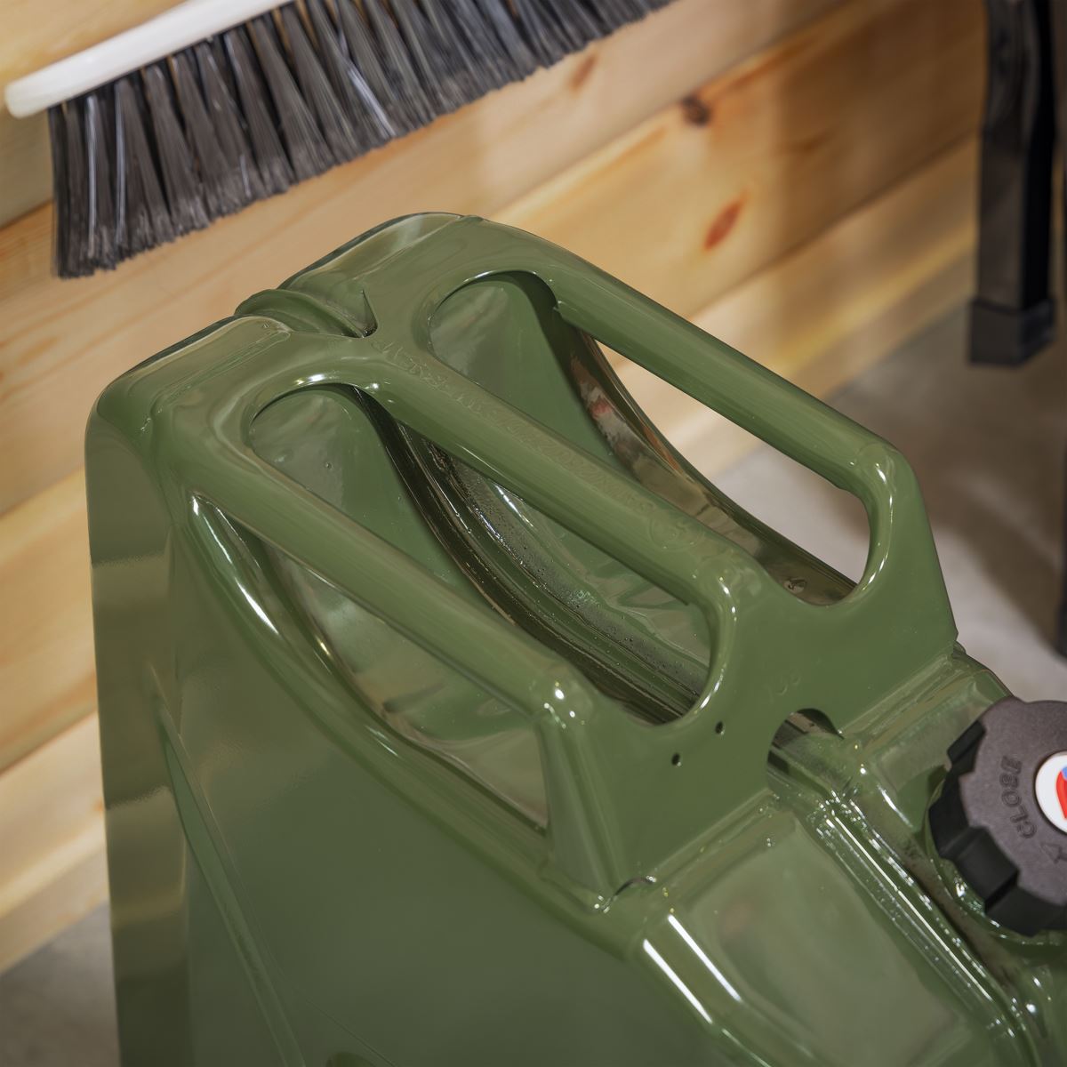 Sealey JC20SCG Screw Cap Metal Jerry Can 20L - Green Sealey