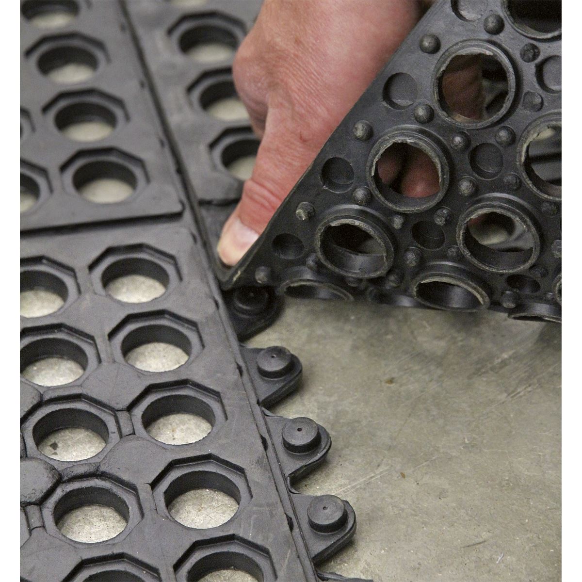 Sealey MIC9292 Interlocking Anti-Fatigue Matting 920 x 920mm Sealey