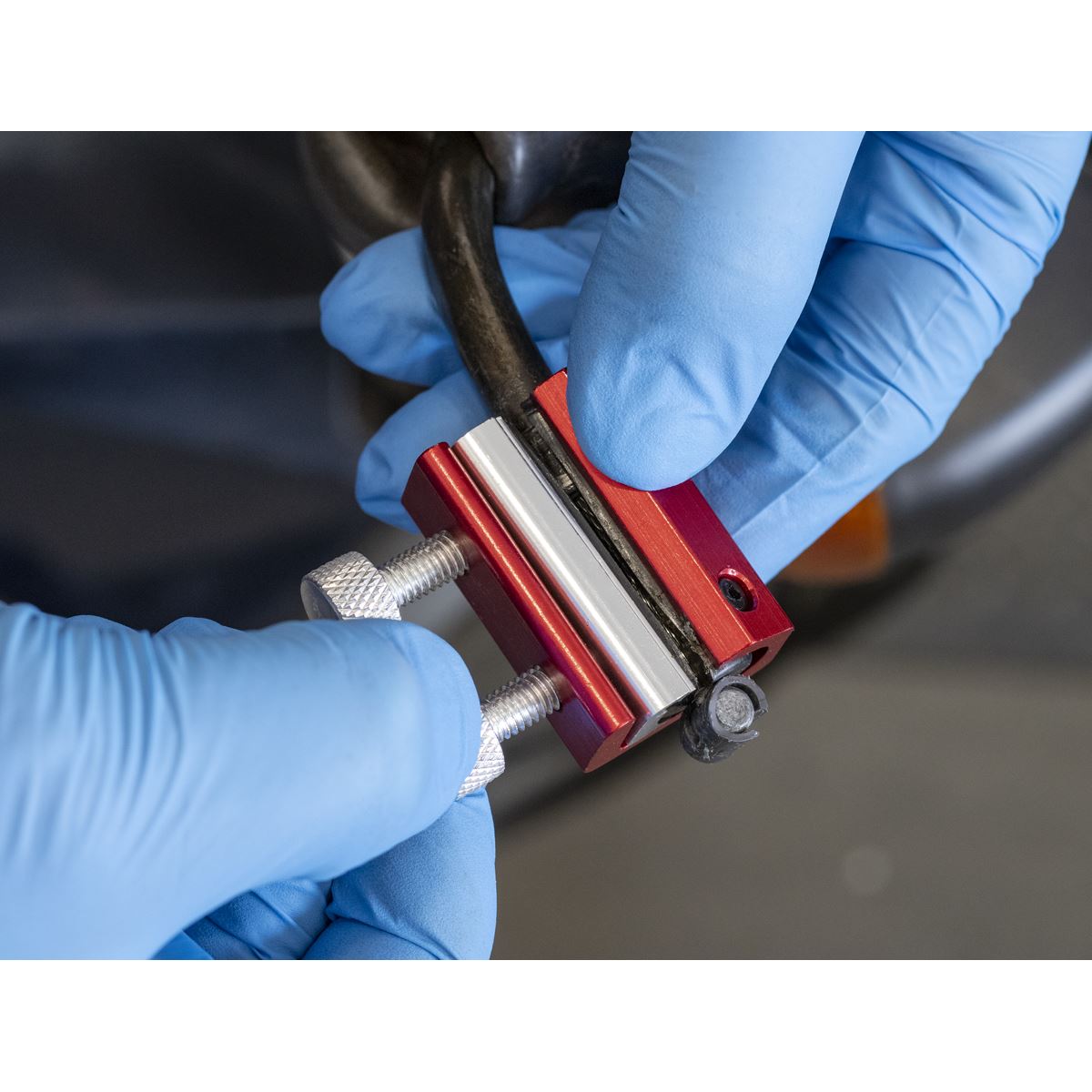 Sealey MS038 Motorcycle Twin-Clamp Cable Oiler Sealey