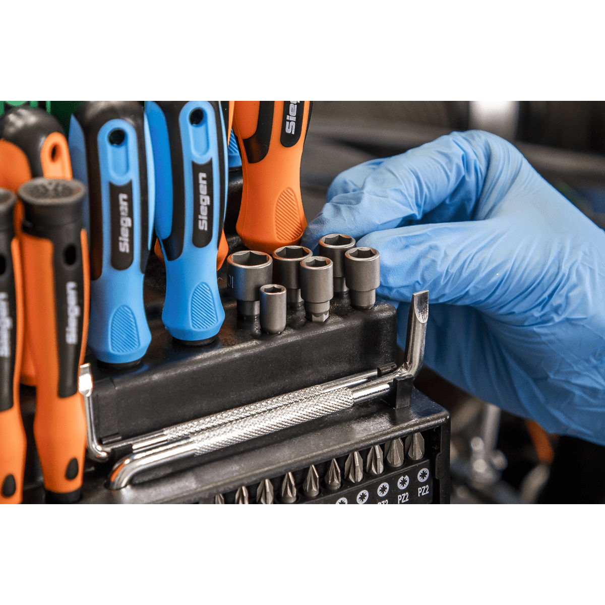 Siegen S01248 Screwdriver Bit & Nut Driver Set 100pc Sealey