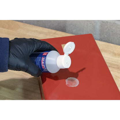 Sealey SCS105 Glue Removal Fluid 200ml Sealey