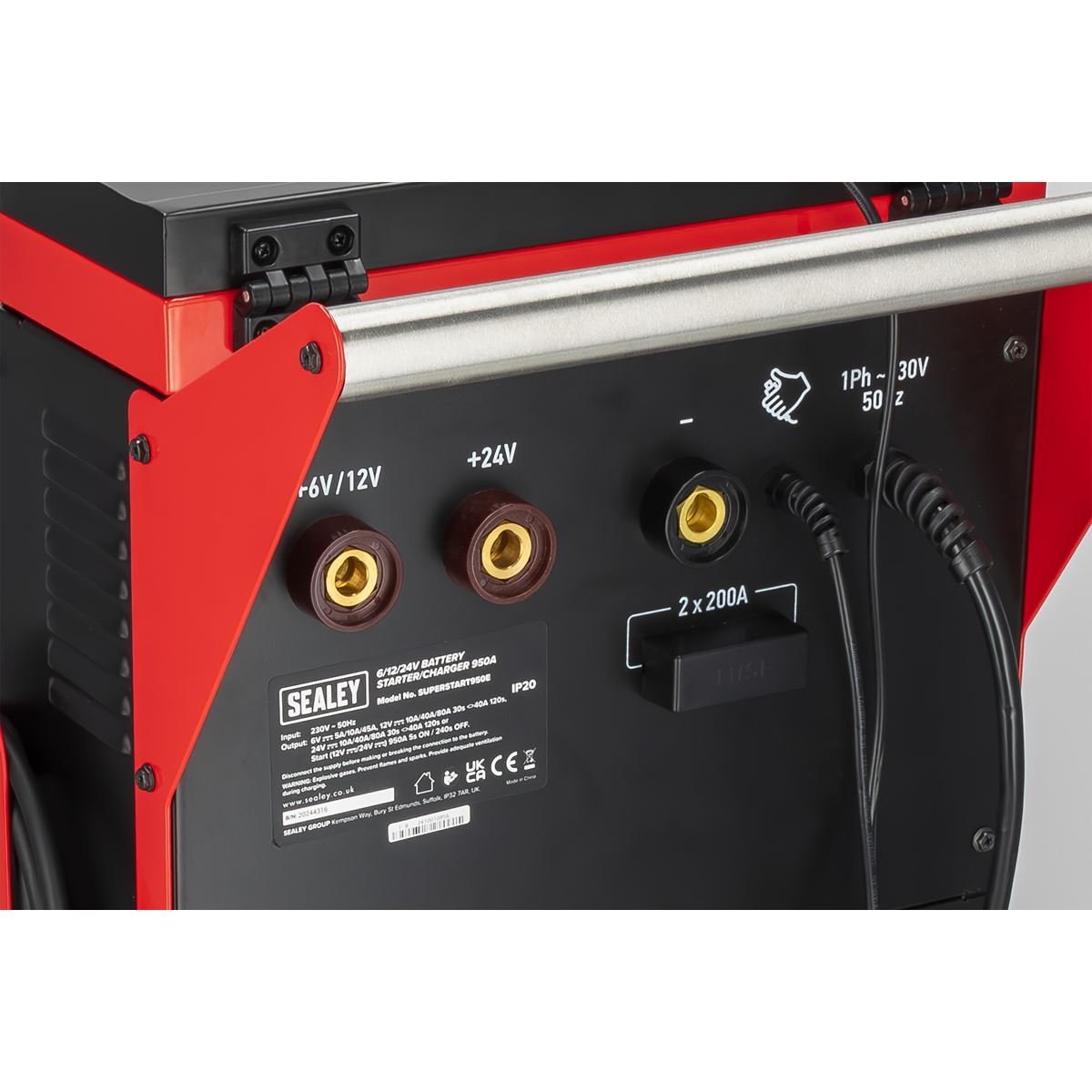 Sealey SUPERSTART950E 6/12/24V Battery Starter/Charger 950A 230v 32A Sealey