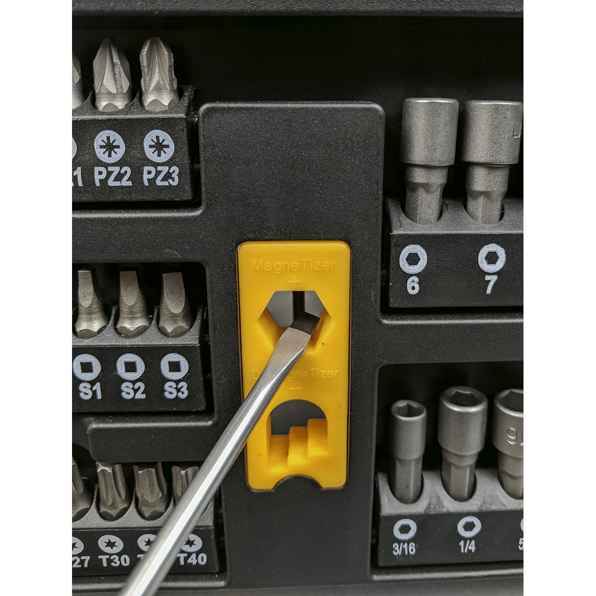 Siegen S01152 Screwdriver Bit & Nut Driver Set 61pc Siegen