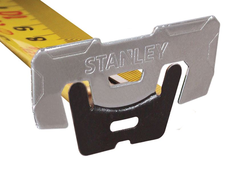 Stanley FatMax Autolock Pocket Tape 8m/26ft Width 32mm STA033504 Stanley