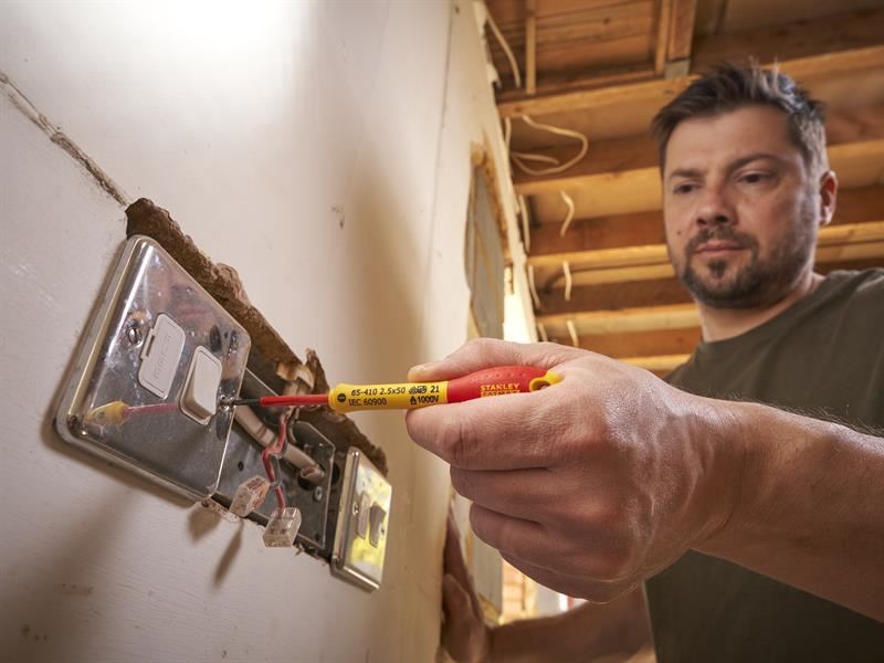 Stanley FatMax VDE Insulated Screwdriver Parallel Tip 2.5 x 50mm STA065410 Stanley