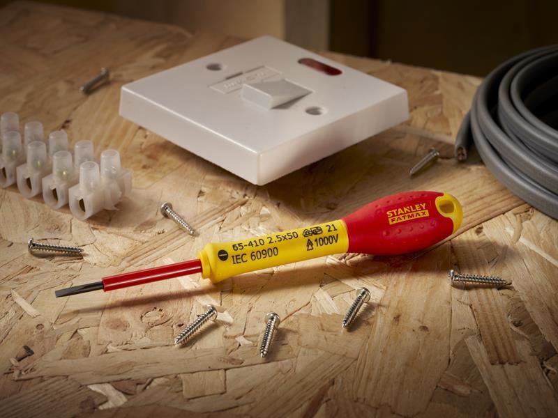Stanley FatMax VDE Insulated Screwdriver Parallel Tip 2.5 x 50mm STA065410 Stanley