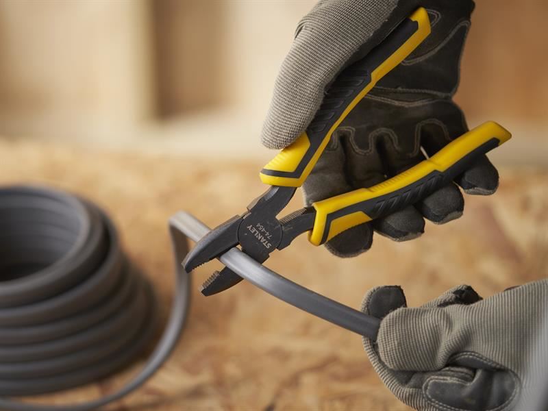Stanley ControlGrip Combination Plier 180mm 7in STA074454 Stanley