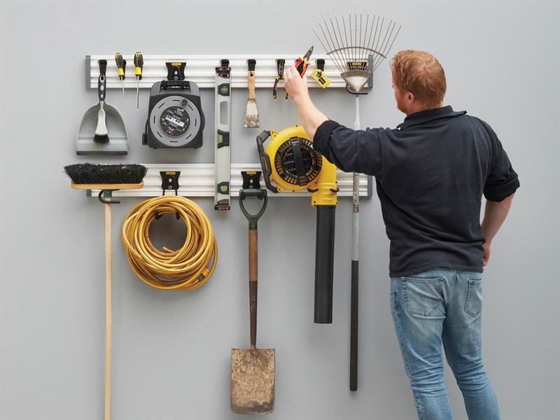 Stanley Track Wall System Starter Kit 20 Piece STA122000 Stanley